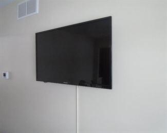 wall mount television