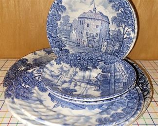 Ridgway's Shakespeare's Country partial dish set