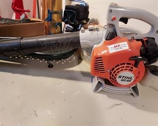 Stihl leaf blower (Gas powered)