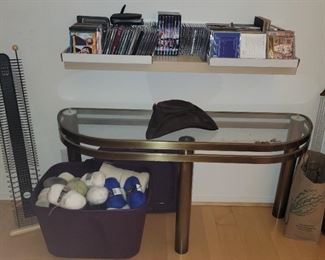 Sofa table, CD's DVD's