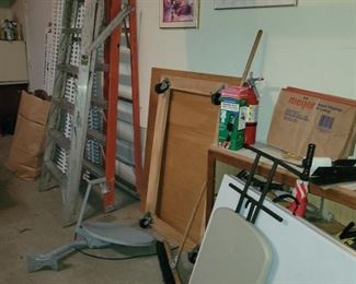 Ladders, tables