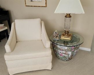 Ethan allen chiar, Waterford lamp, Asian Pot with glass top