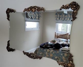 Fabulous ornate mirror!!