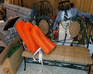 Life jackets, outdoor 3 season heavy bench