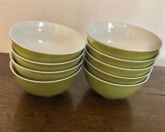 Set of bowls 
