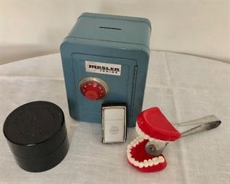Vintage items - Pan Am lighter in original box 