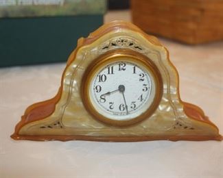 VINTAGE MADE IN THE USA CLOCK