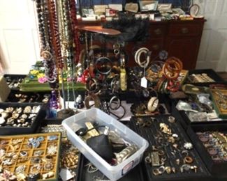 Antique and vintage costume jewelry… 1000s of pieces