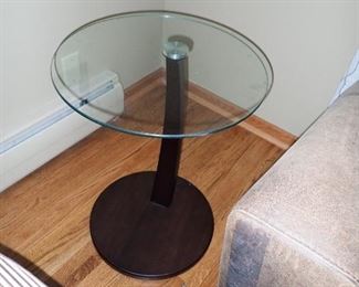 GLASS SIDE TABLE