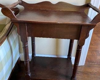 $65 - LOT 28 - Wash stand end table. 34 inches high, 29 inches wide, 15 inches deep.