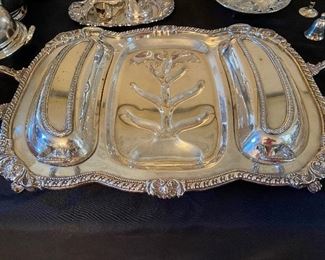 $125 - LOT 60 - Meat tray with 2 covered side dishes. Silver on copper. BSC. Footed, 2 handles, 23.5 inches long (outsides of handles, 14 inches wide.