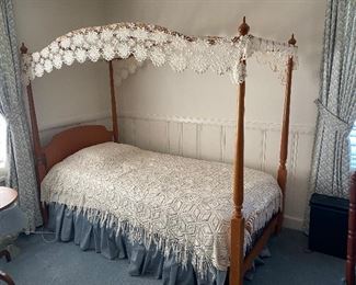 Maple twin canopy bed