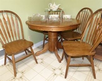 Oak Pedestal Table with 4 Arrow Back Chairs