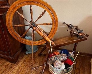 Antique spinning wheel....
