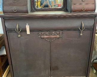 Grand Rapids 1886 Hide a bed 