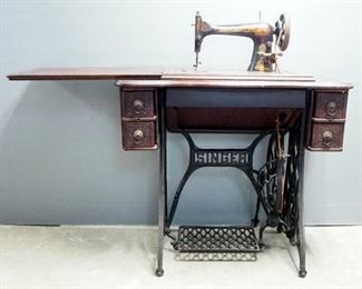Antique Singer Treadle Sewing Machine With Oak Cabinet