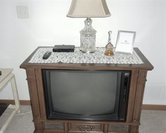 Television set and lamp