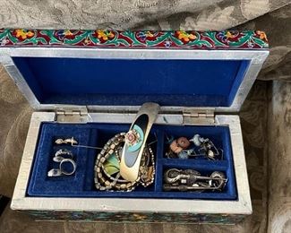 Jewelry box with jewelry.