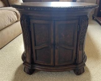 Ts Berry oval end table
