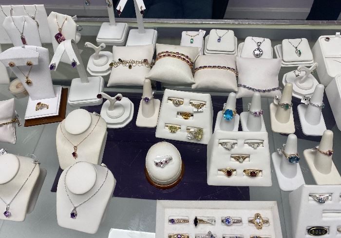 Diamonds, Gems, Gold, 100's of pieces of fine jewelry