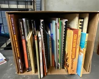https://www.ebay.com/itm/115150974283	HS7039 Home School Book Box Lot - Local Pickup - Assorted Science Books Rocks, A		Offer	$19.99 
