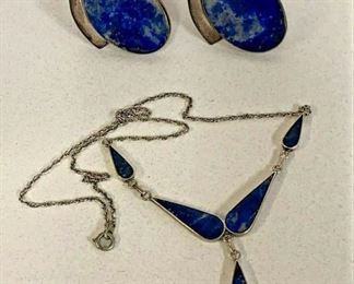 https://www.ebay.com/itm/115149187443	NC587 VINTAGE BLUE STONE EARRINGS AND NECKLACE SET IN STERLING SILVER		 BIN 	 $99.99 
