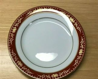 https://www.ebay.com/itm/115188321244	CM7000 NORITAKE CHINA GOLDHILL SET #6613 JAPAN- 93 PIECES! SERVES 11 people			 BIN 
