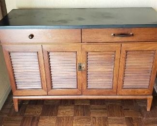 Vintage Henredon Buffet/Cabinet