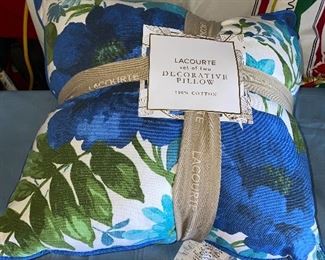 Lacourte Set of 2 100% Decorative Pillow New $25.00