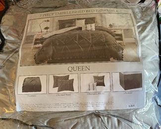 VCNY Comforter New Only in Package $25.00 Queen Does not have pillows or bed skirt  