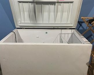 Montgomery Wards Chest Freezer