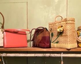 Lots of Awesome Vintage Purses