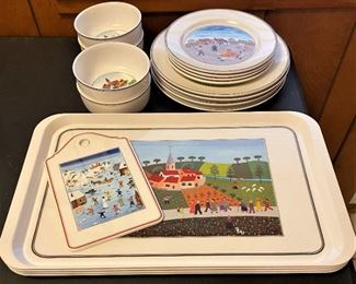 VILLEROY & BOCH SET OF SCENIC PORCELAIN AND PLASTIC SERVING TRAYS.