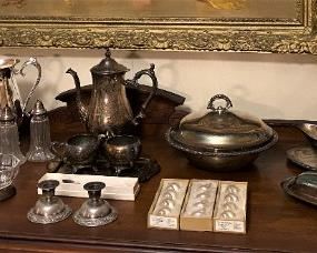 SILVERPLATE SERVING PIECES