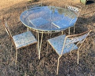 AWESOME ANTIQUE GLASS TOP PATIO TABLE AND CHAIRS