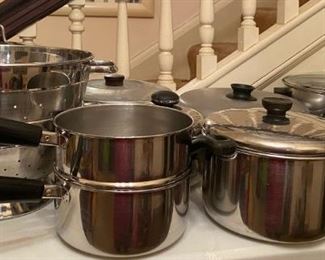 WONDERFUL SELECTION OF COOKWARE.