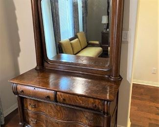 STUNNING ANTIQUE TIGER OAK DRESSER AND MIRROR.