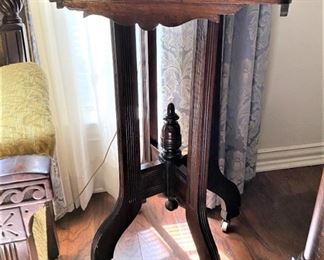 BASE OF ANTIQUE EASTLAKE MARBLE TOP SIDE TABLE.