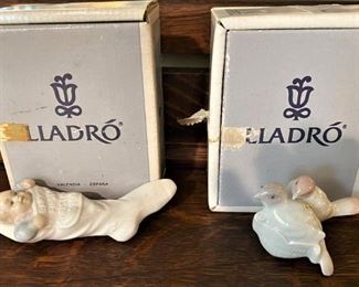 LLADRO 1971 CHRISTMAS ORNAMENTS.