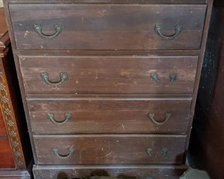 Vintage 4 Drawer Dresser