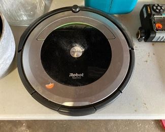 Roomba Vacuum