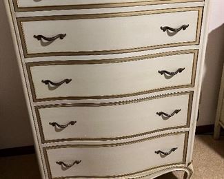 Drexel French Provincial 5 drawer chest of drawers
With custom glass tops to protect the finish