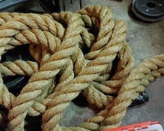 Conditioning battle rope
