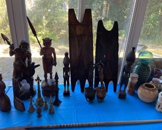 Authentic Philippines wooden shield , believe to be Kalinga tribe. 