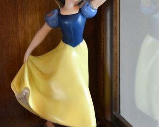 Snow White porcelain figure, Walt Disney Classics Collection, "The Fairest One of All"