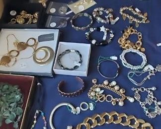 LOTS of jewelry. Will have 2 tables full, but will refill throughout the day.  PRICED TO GO!