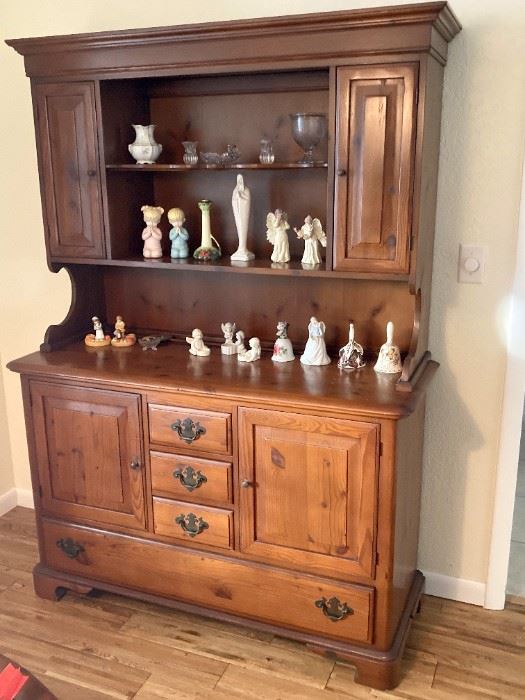 SOLID PINE WOOD DINING SUITE- CREDENZA AND HUTCH; DOUBLE DROPLEAF TABLE & CHAIRS; SIDE SERVER. 