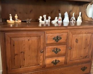 CLOSEUP OF THE CREDENZA