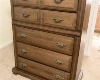QUALITY, ALL WOOD 5-DRAWER CHEST- PART OF A BEDROOM SET