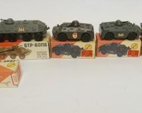 1037	GROUP OF 7 BOXES RUSSIAN MILITARY METAL MODELS
